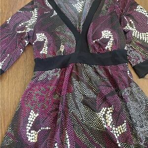 Women’s V-Neck Long Sleeve Dot-Print Top in Plum